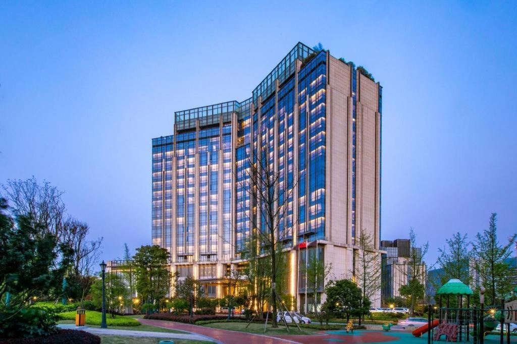 New World Guiyang Hotel Exterior photo