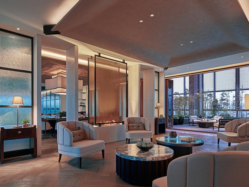 New World Guiyang Hotel Exterior photo