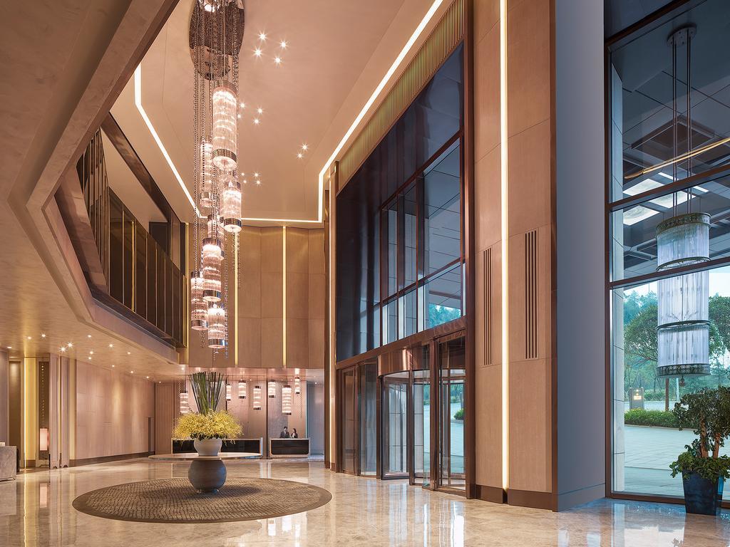 New World Guiyang Hotel Exterior photo