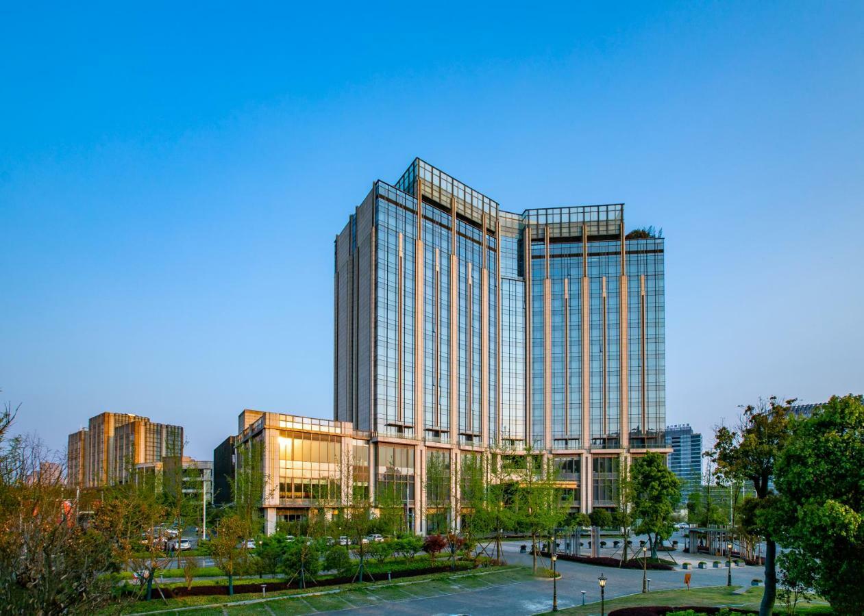 New World Guiyang Hotel Exterior photo